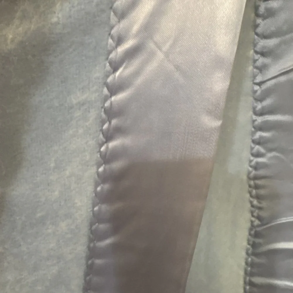 LULA S.‎ vintage acrylic QUEEN blanket blue Satin Trimmed